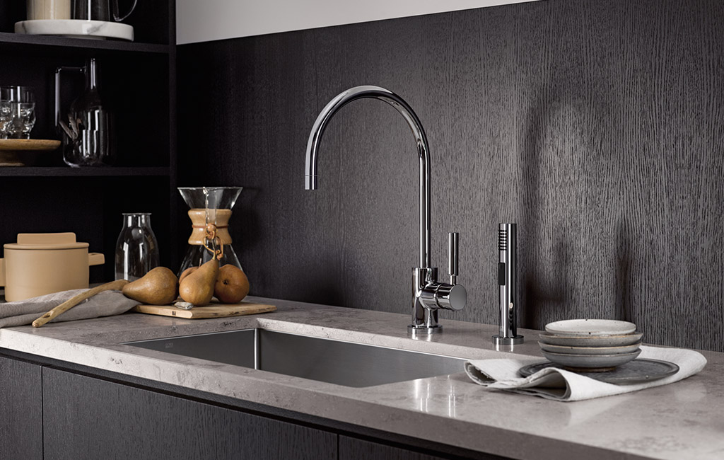 The TARA Series by Dornbracht exudes timelessness with a fascinating aura.