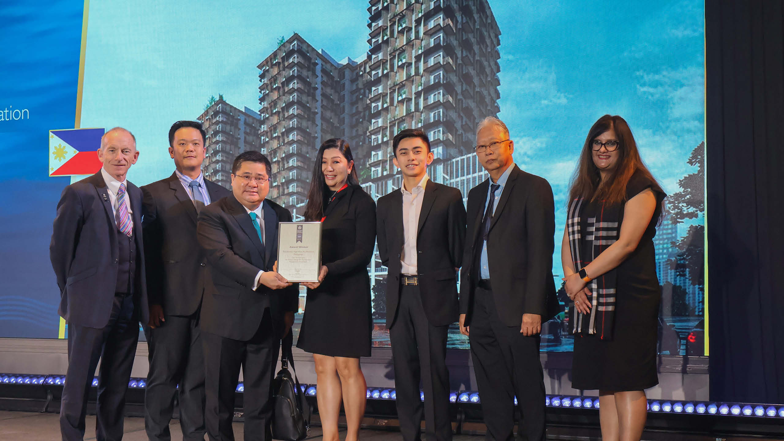 Award Winner 
Residential High Rise Architecture Philippines 
One Tolentino East by Project Design Plus Architecture Management Corporation