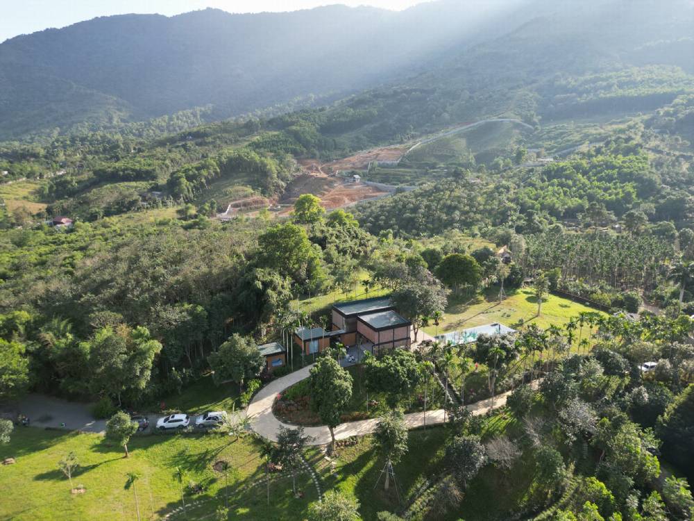Top view of Quin Hill Camp. Photo by Trieu Chien.
