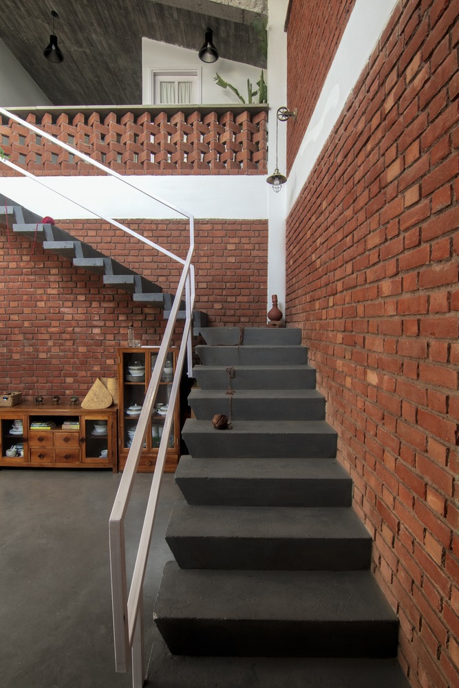 A close-up of the staircase area. Photo by Harsh Nigam.