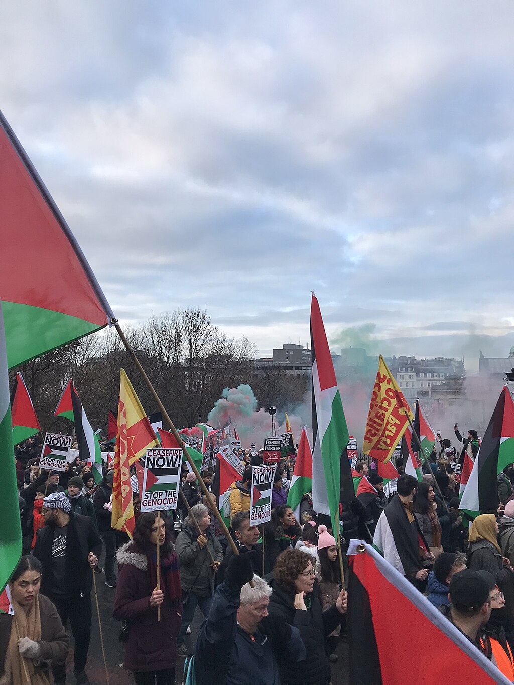 Pro-Palestinian demonstrations in Edinburgh. Photo by Pretzelles. Source: Wikimedia Commons.