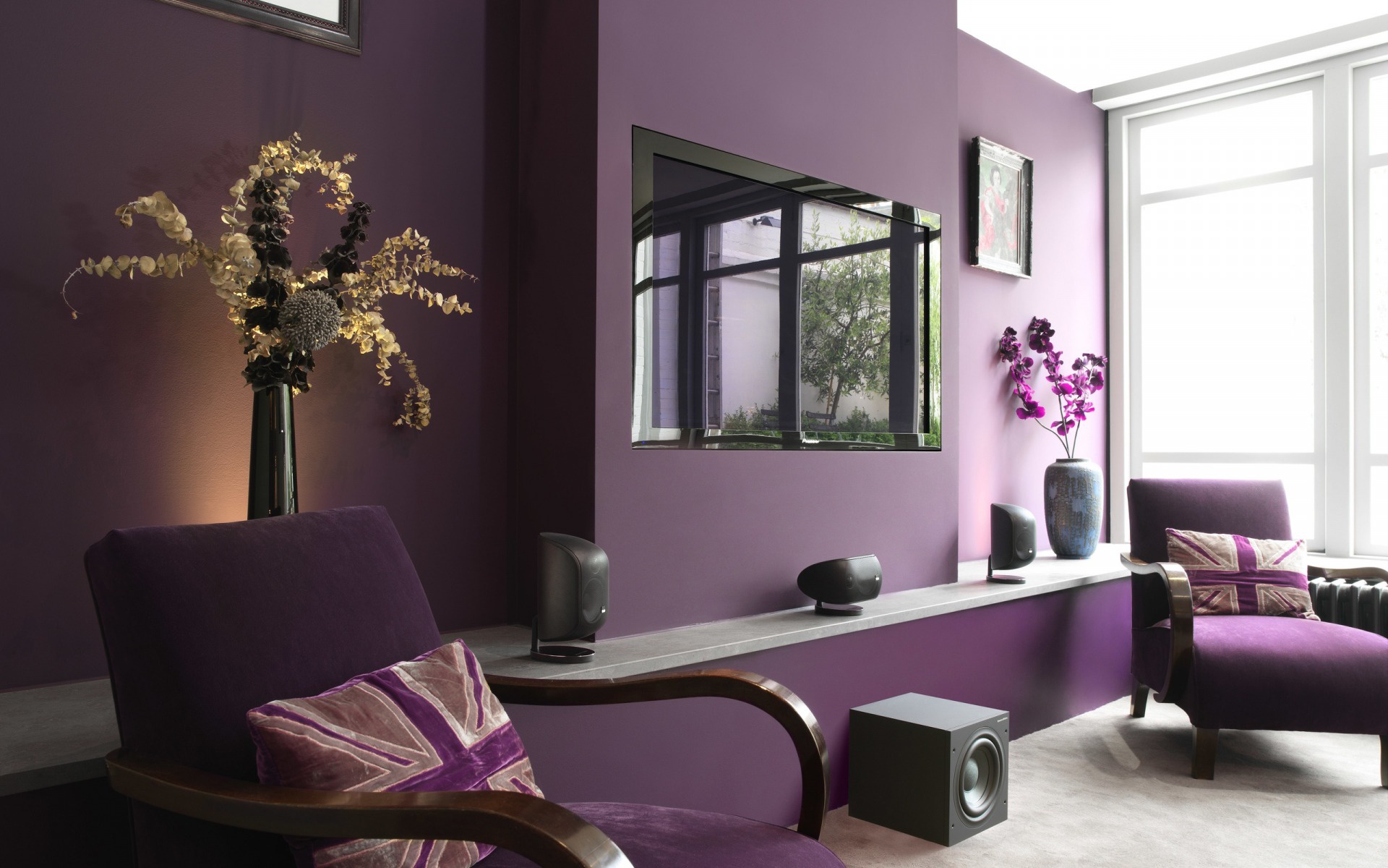 Color Drenching: The Monochromatic Magic You Need for Your Home.