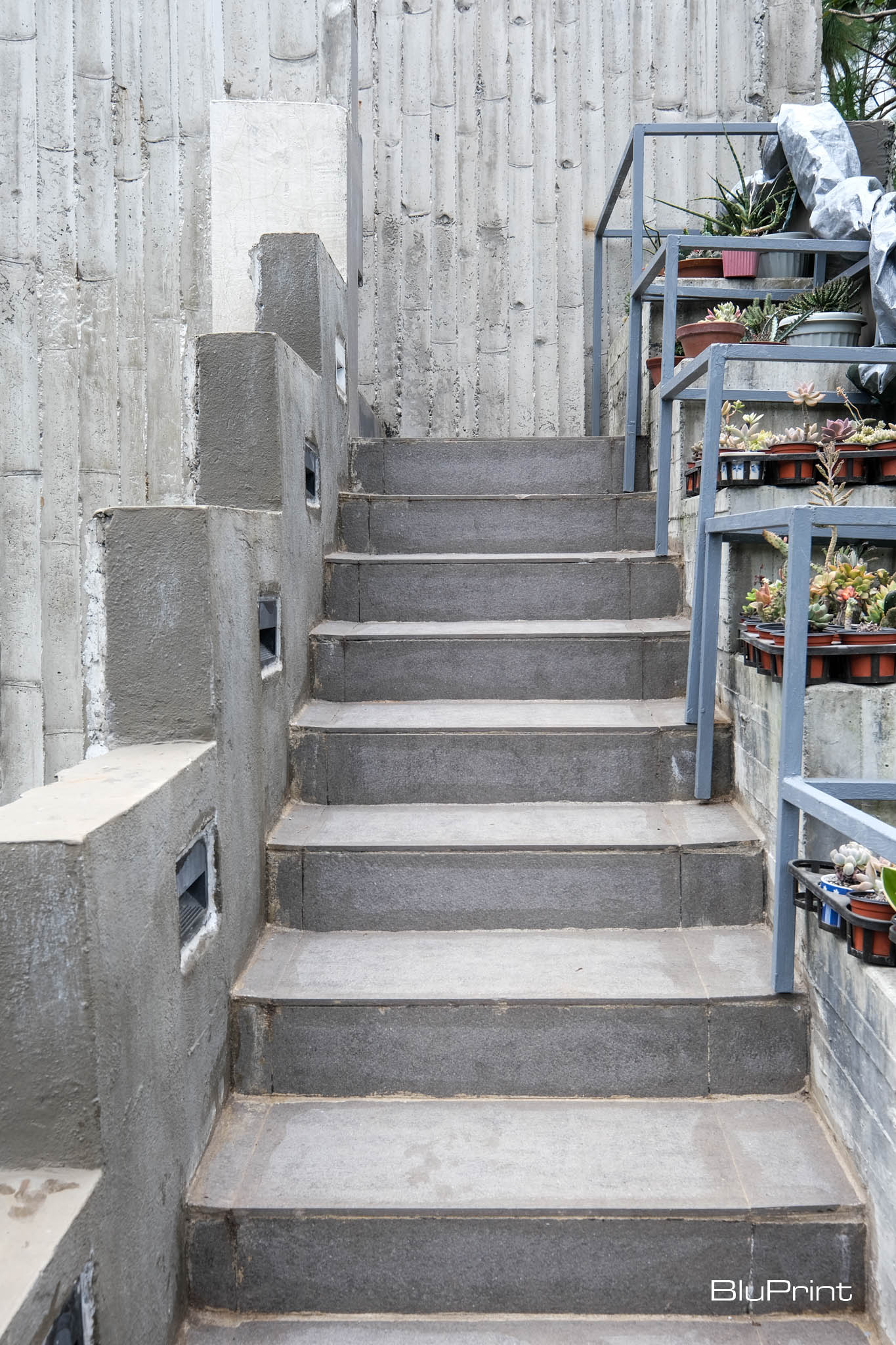 Concrete walls and stairs