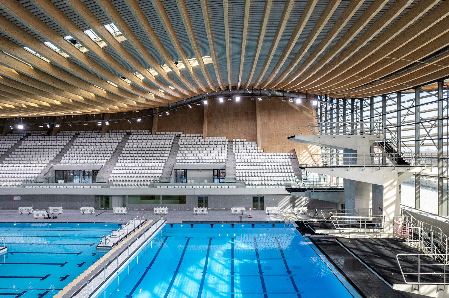 The swimming and spectator area of the building. Photo by Salem Mostefaoui and Simon Guesdon.