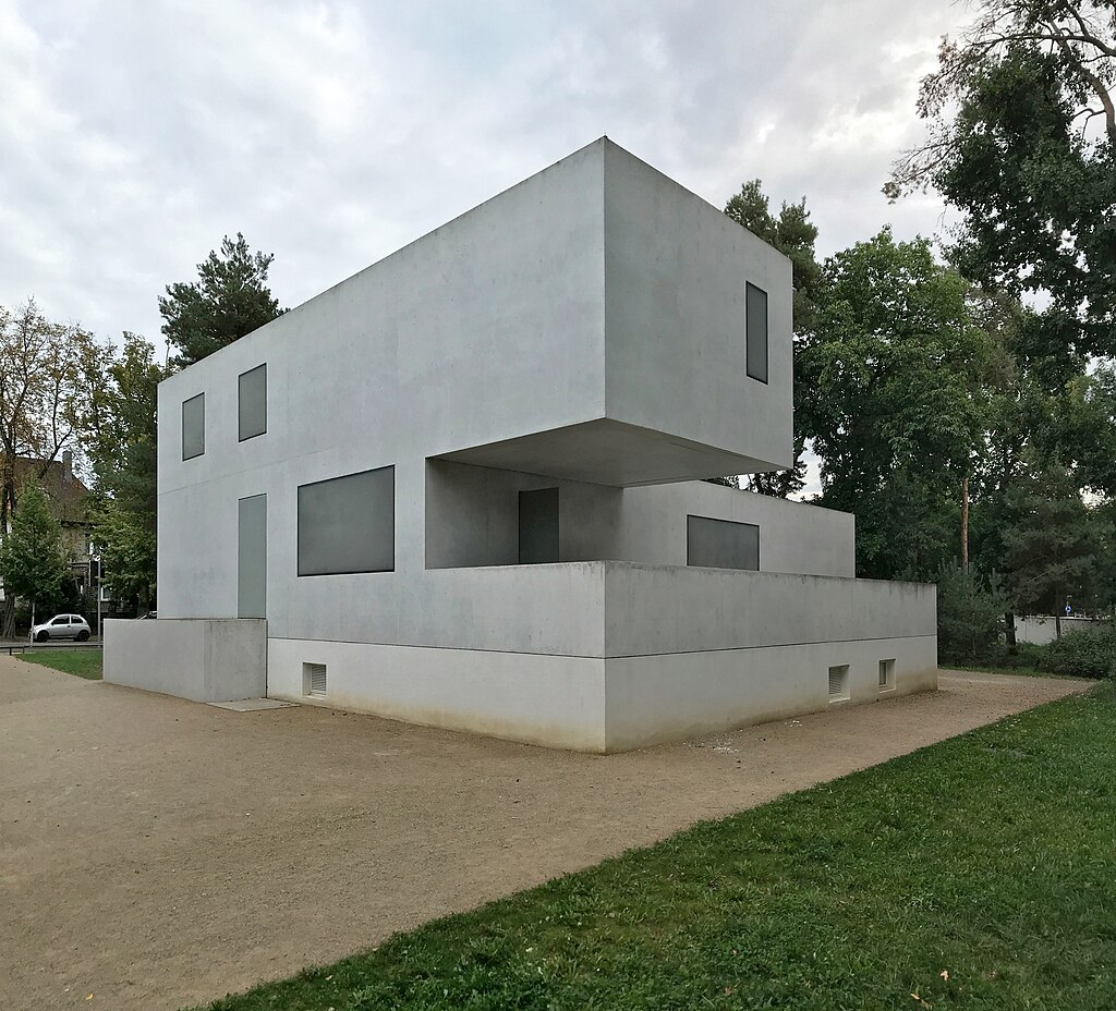 A Bauhaus-styled home in Dessau, Germany. Photo by Gunnar Klack.