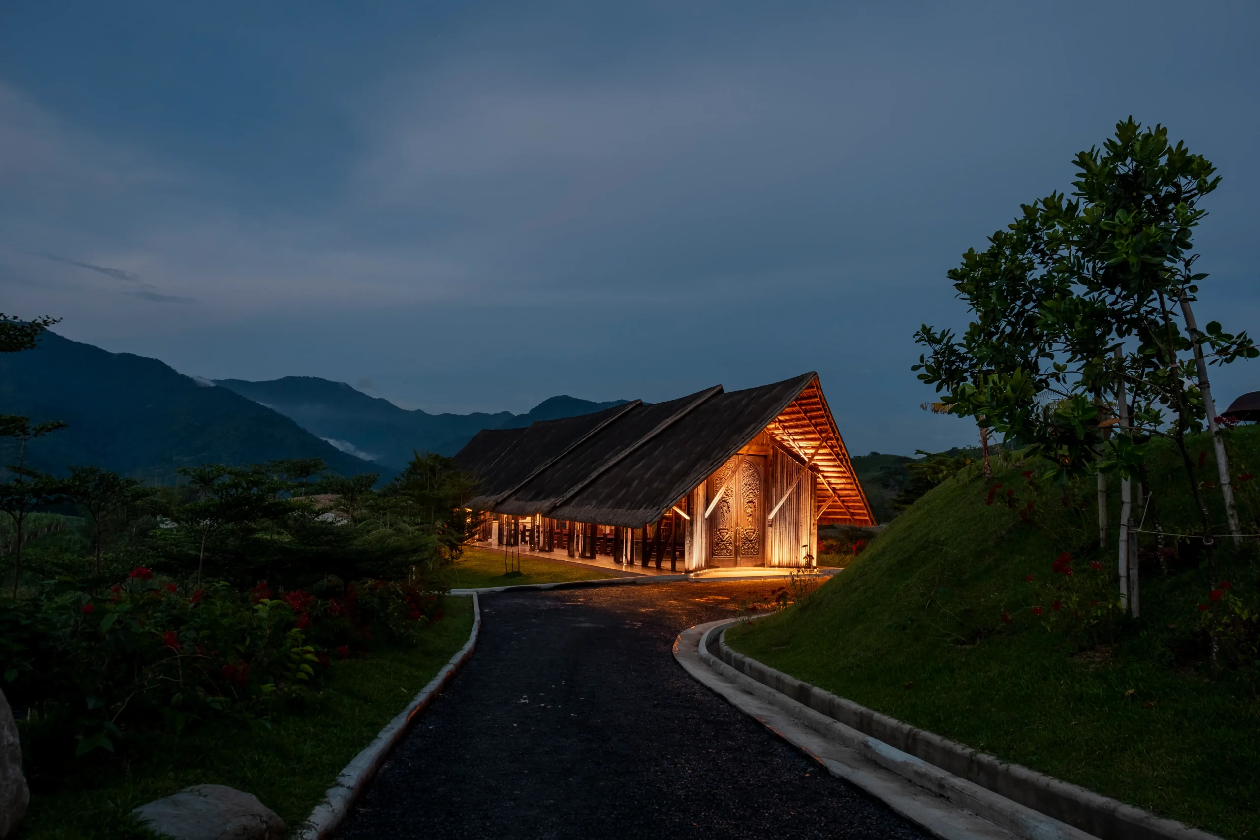 Path leading to the church.